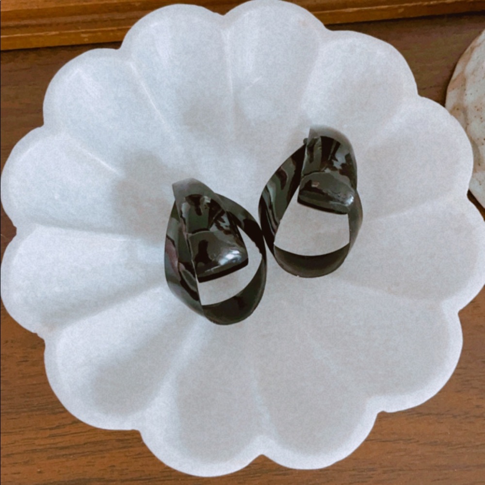 Vintage Retro Large Black Hoop-like Earrings